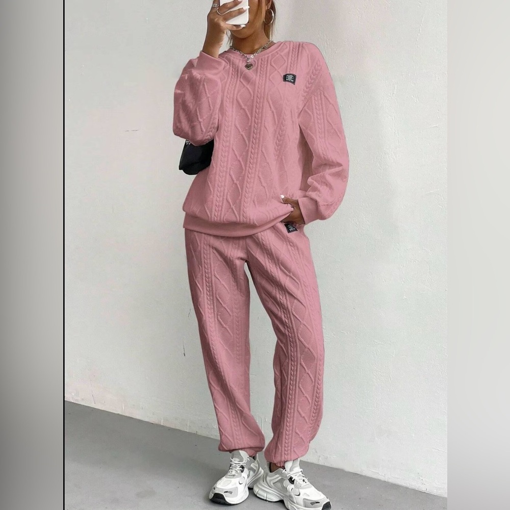 BRAND NEW  Pink Jacquard Sweatshirt & Sweat Pants 2-Piece Lounge Set - Small